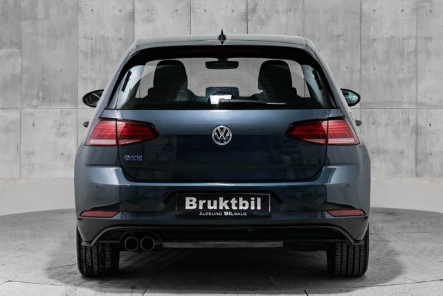 WVWZZZAUZJW804039 2018 VOLKSWAGEN GOLF-4