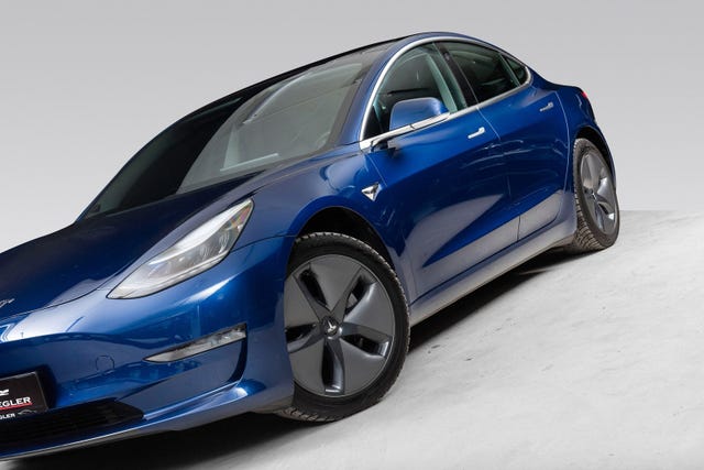5YJ3E7EB5KF456209 2019 TESLA MODEL 3-2