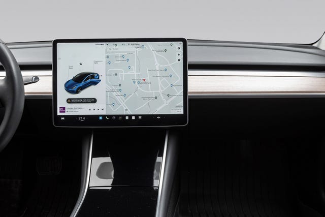 2019 TESLA MODEL 3 - 21