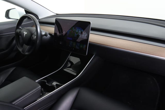 2019 TESLA MODEL 3 - 10