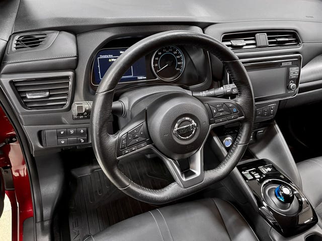 2018 NISSAN LEAF - 8