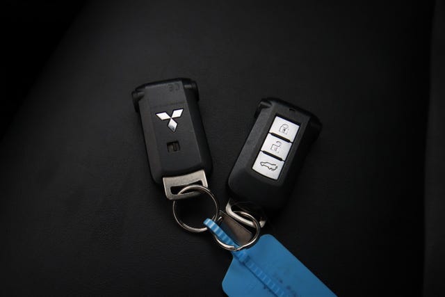 2020 MITSUBISHI OUTLANDER - 16