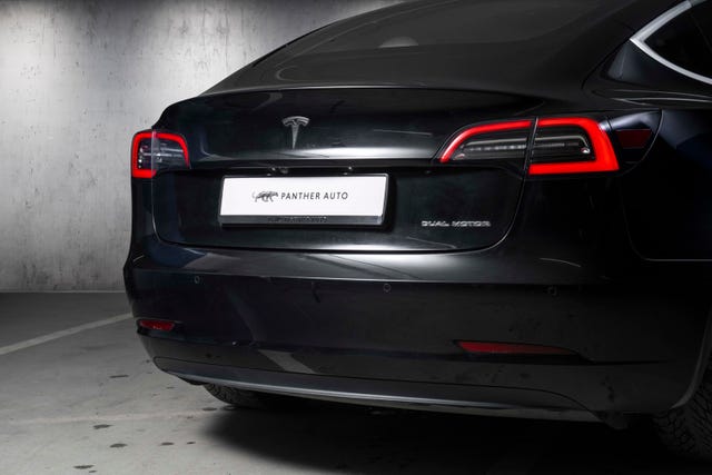 5YJ3E7EB6KF203447 2019 TESLA MODEL 3-5