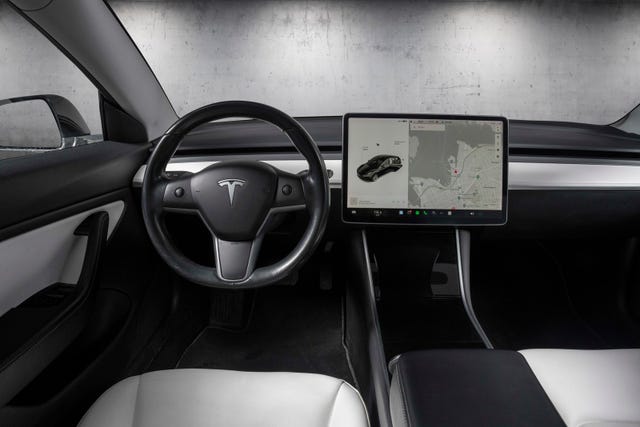 2019 TESLA MODEL 3 - 18