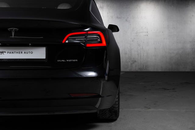 2019 TESLA MODEL 3 - 8