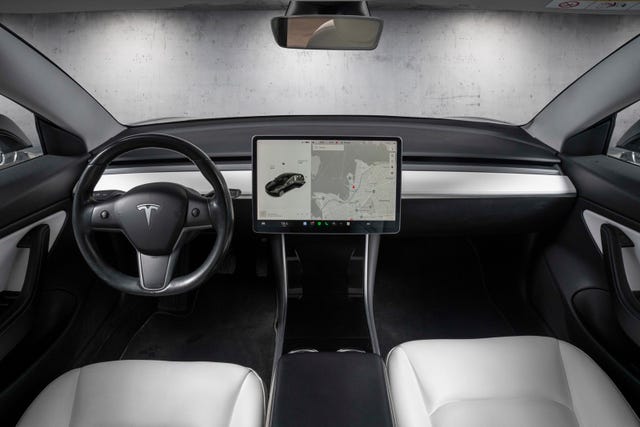 2019 TESLA MODEL 3 - 17
