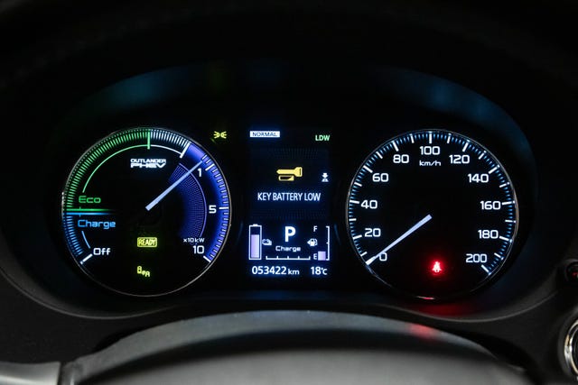 2020 MITSUBISHI OUTLANDER - 10