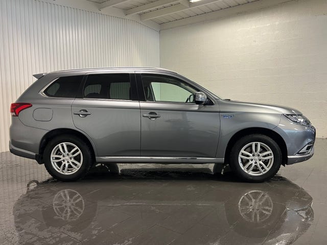 JMBXDGG3WLZ039012 2020 MITSUBISHI OUTLANDER-3