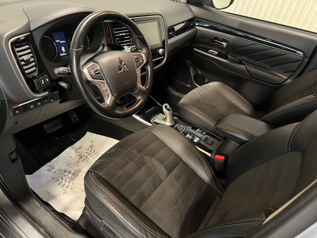 2020 MITSUBISHI OUTLANDER - 12