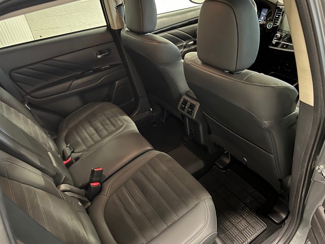 2020 MITSUBISHI OUTLANDER - 15