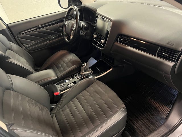 2020 MITSUBISHI OUTLANDER - 14