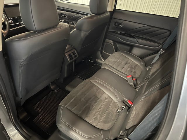 2020 MITSUBISHI OUTLANDER - 13