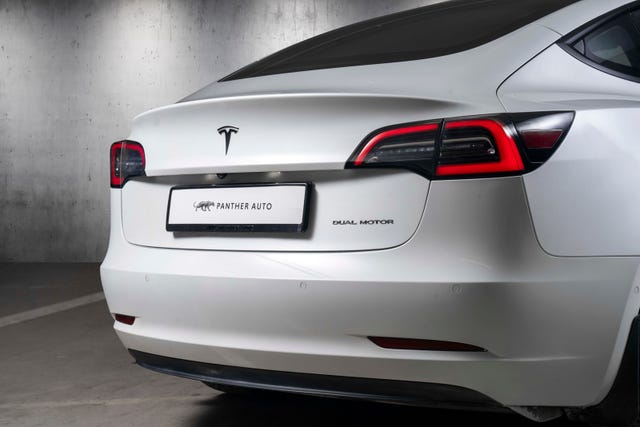 2019 TESLA MODEL 3 - 8