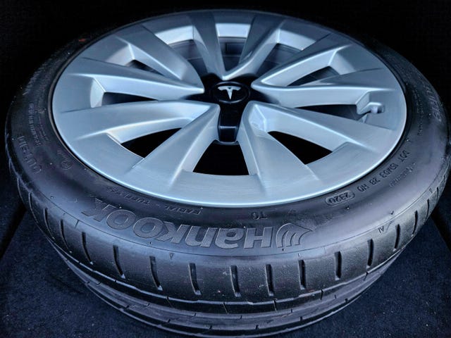 2021 TESLA MODEL 3 - 11