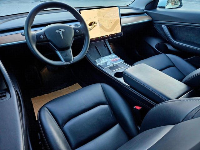 5YJ3E7EB2MF881440 2021 TESLA MODEL 3-4