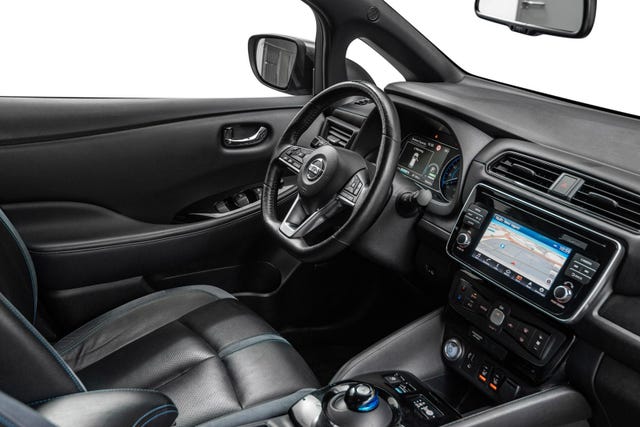 2018 NISSAN LEAF - 16