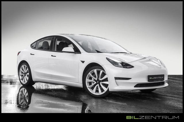 5YJ3E7EB0MF965868 2021 TESLA MODEL 3-0