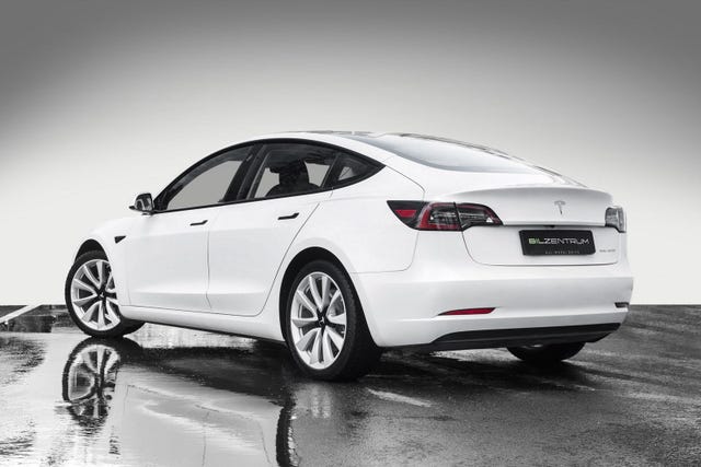 5YJ3E7EB0MF965868 2021 TESLA MODEL 3-1