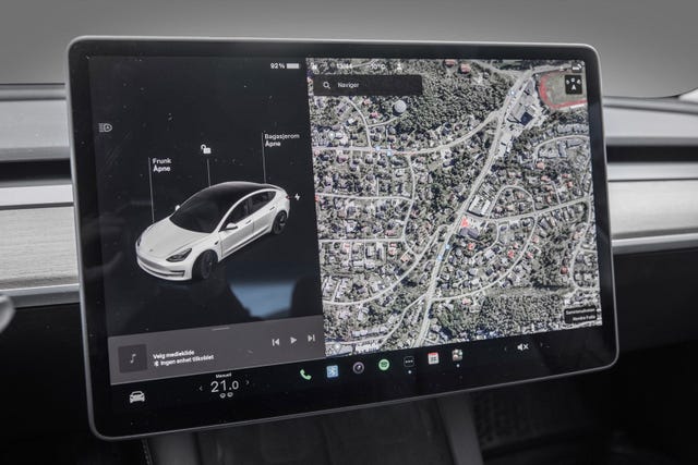 2021 TESLA MODEL 3 - 13