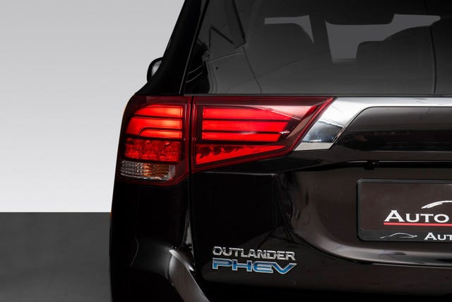 2020 MITSUBISHI OUTLANDER - 10
