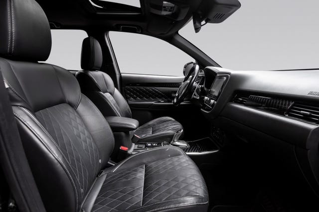 2020 MITSUBISHI OUTLANDER - 32