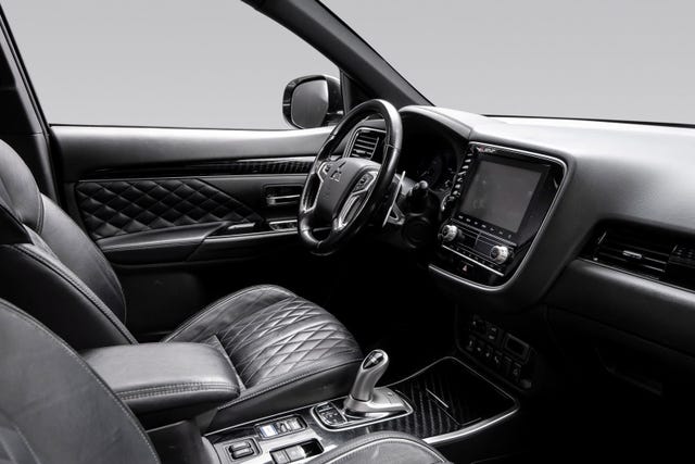 2020 MITSUBISHI OUTLANDER - 18