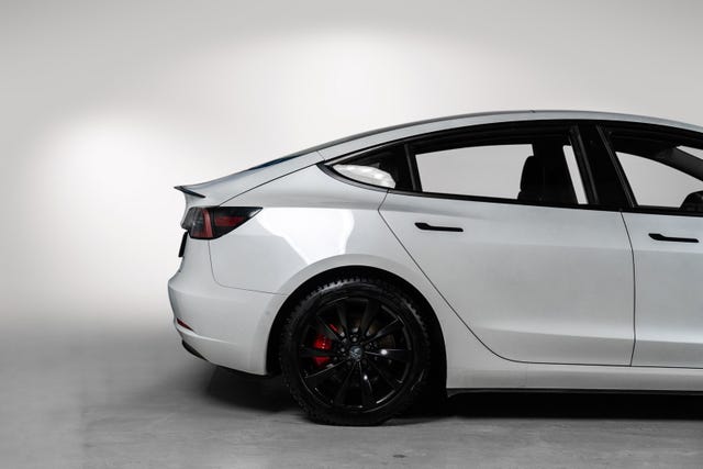 5YJ3E7EC7MF838916 2021 TESLA MODEL 3-2