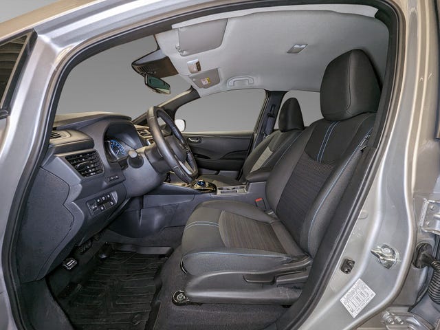 2021 NISSAN LEAF - 10