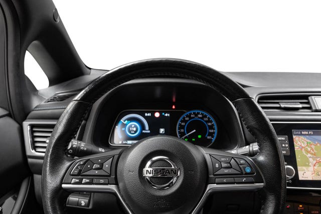 2021 NISSAN LEAF - 11