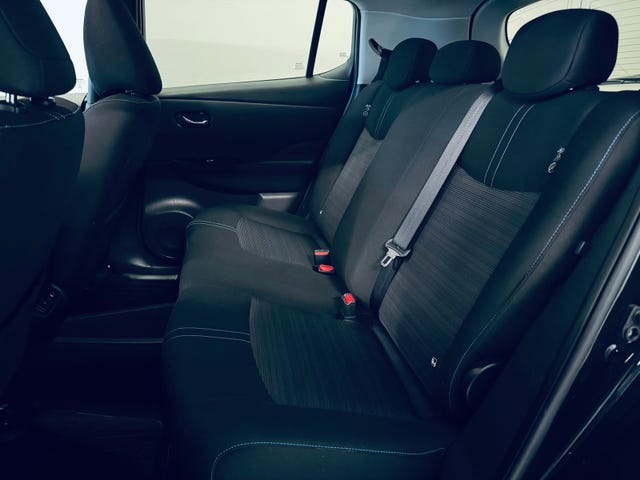 2021 NISSAN LEAF - 9