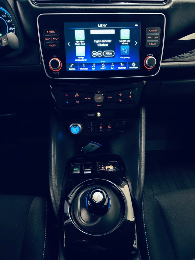 2021 NISSAN LEAF - 10