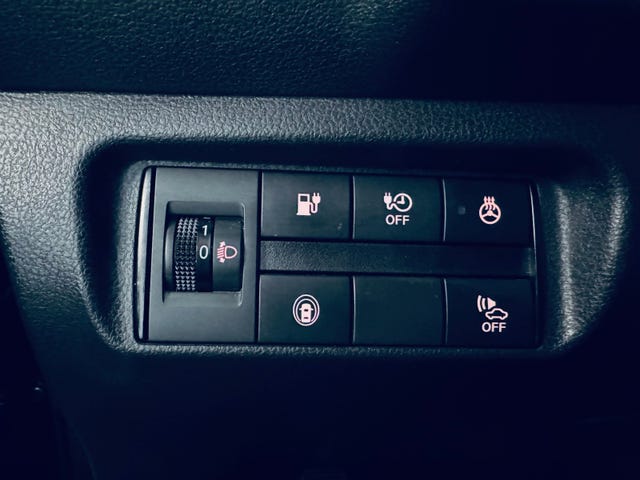 2021 NISSAN LEAF - 14