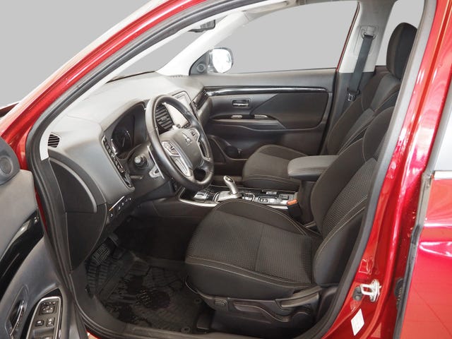 2020 MITSUBISHI OUTLANDER - 8
