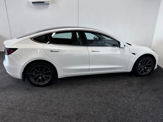2019 TESLA MODEL 3 - 11