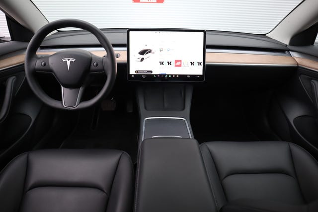 2021 TESLA MODEL 3 - 23