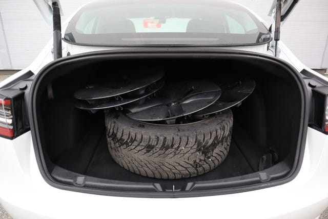 2021 TESLA MODEL 3 - 24