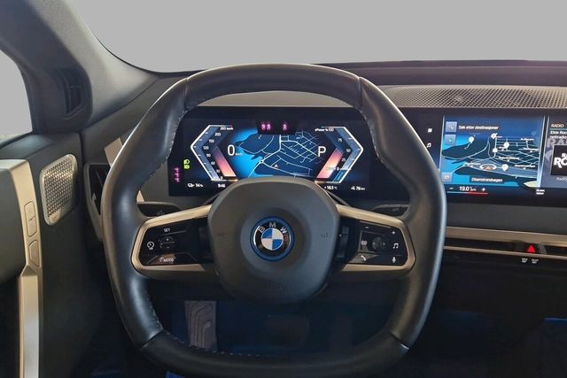2023 BMW IX M60 - 11