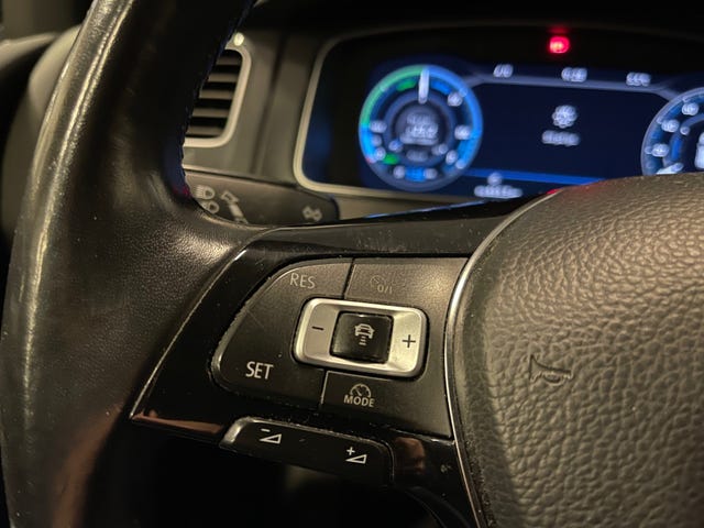 2018 VOLKSWAGEN GOLF - 21