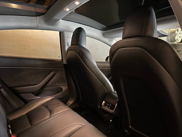 2019 TESLA MODEL 3 - 23
