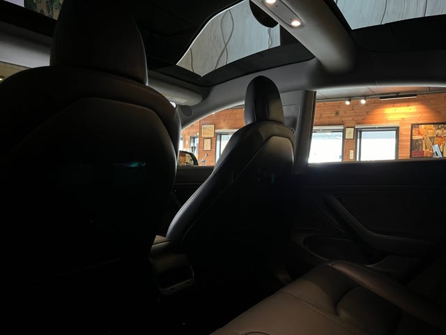 2019 TESLA MODEL 3 - 26