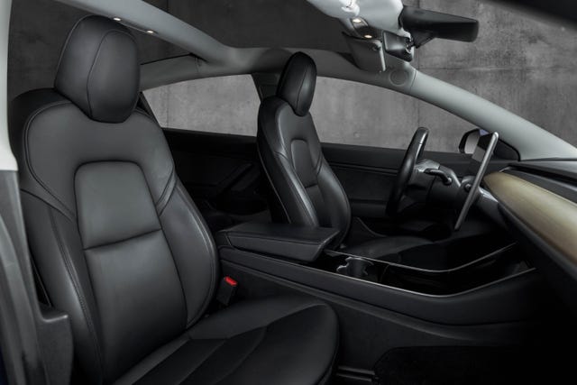 5YJ3E7EB5KF262652 2019 TESLA MODEL 3-5