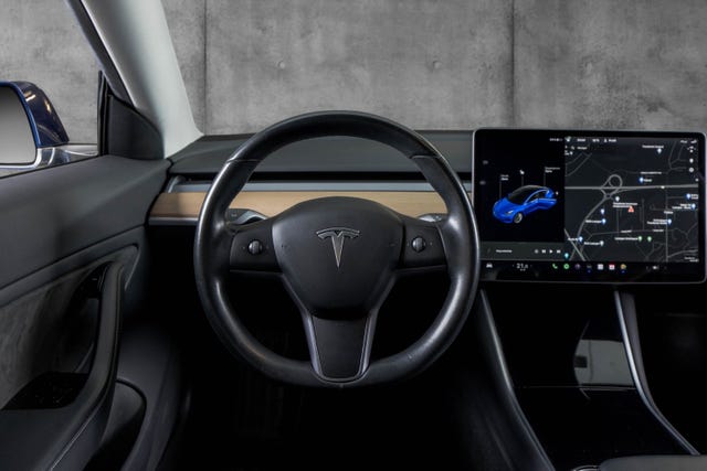 2019 TESLA MODEL 3 - 10