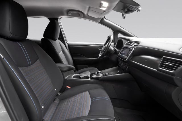 2020 NISSAN LEAF - 27