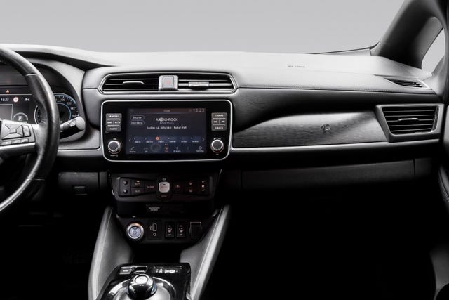 2020 NISSAN LEAF - 19