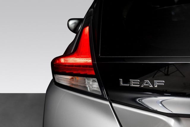 2020 NISSAN LEAF - 10