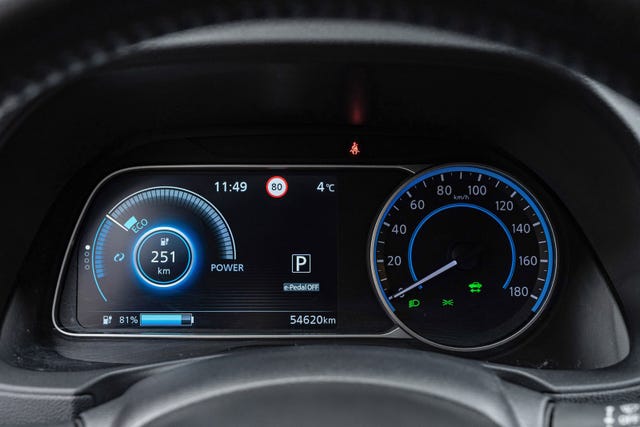 2021 NISSAN LEAF - 14