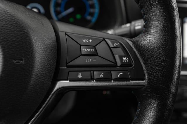 2018 NISSAN LEAF - 12