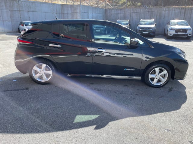 2020 NISSAN LEAF - 8