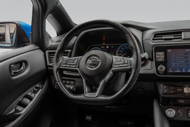2020 NISSAN LEAF - 16