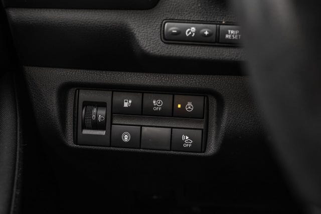 2020 NISSAN LEAF - 20